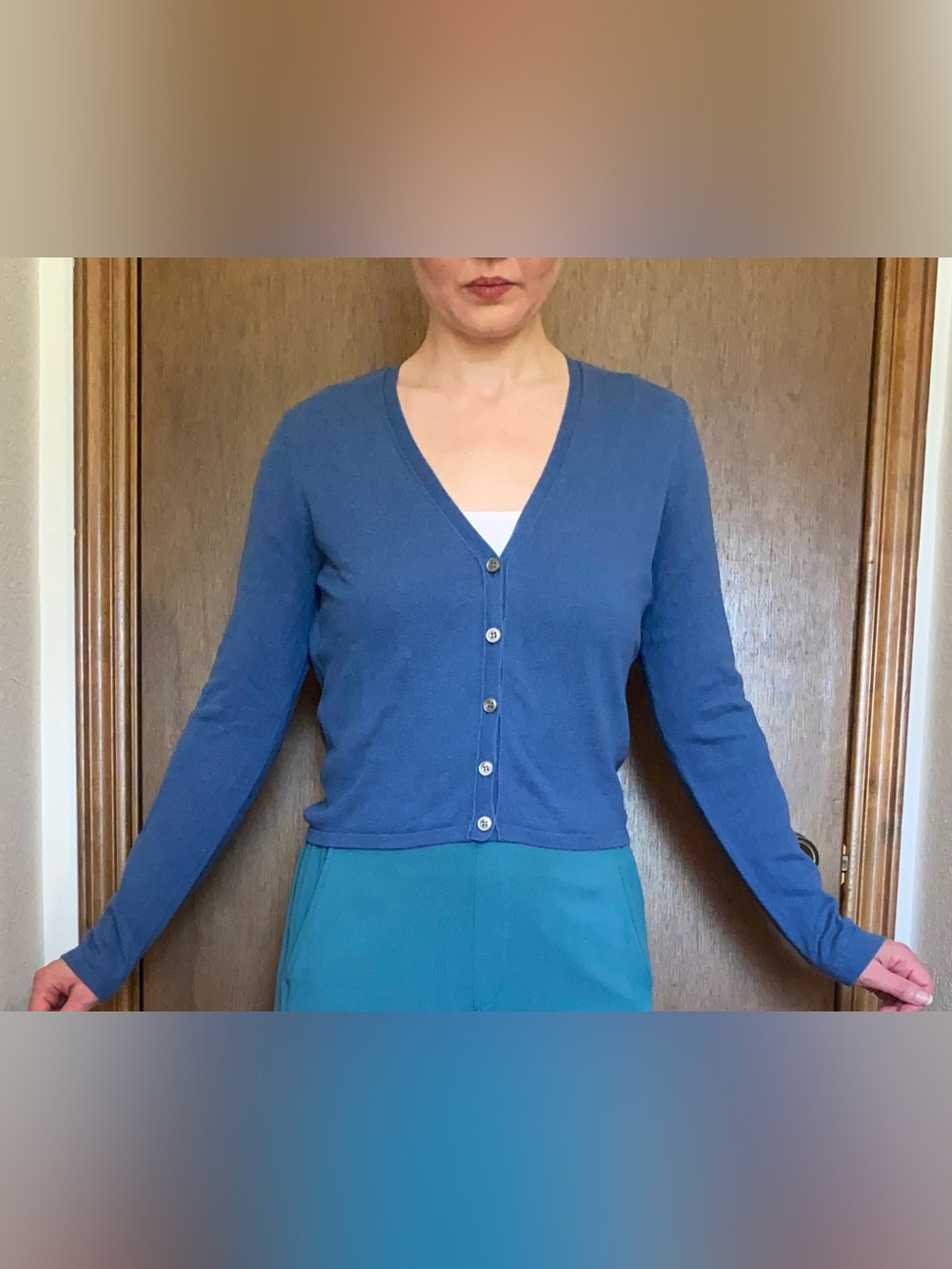 Cashmere and silk blend cropped light blue v neck long sleeve J Jill cardigan